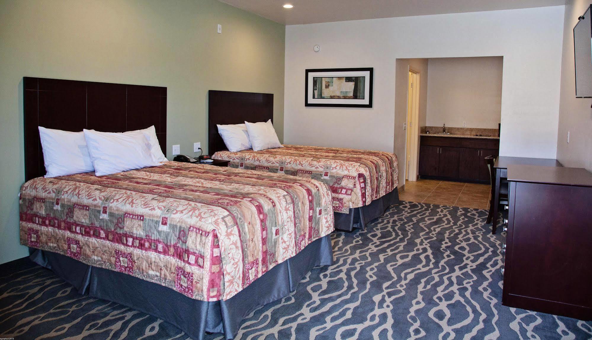 Big Lake Inn And Suites Exteriör bild