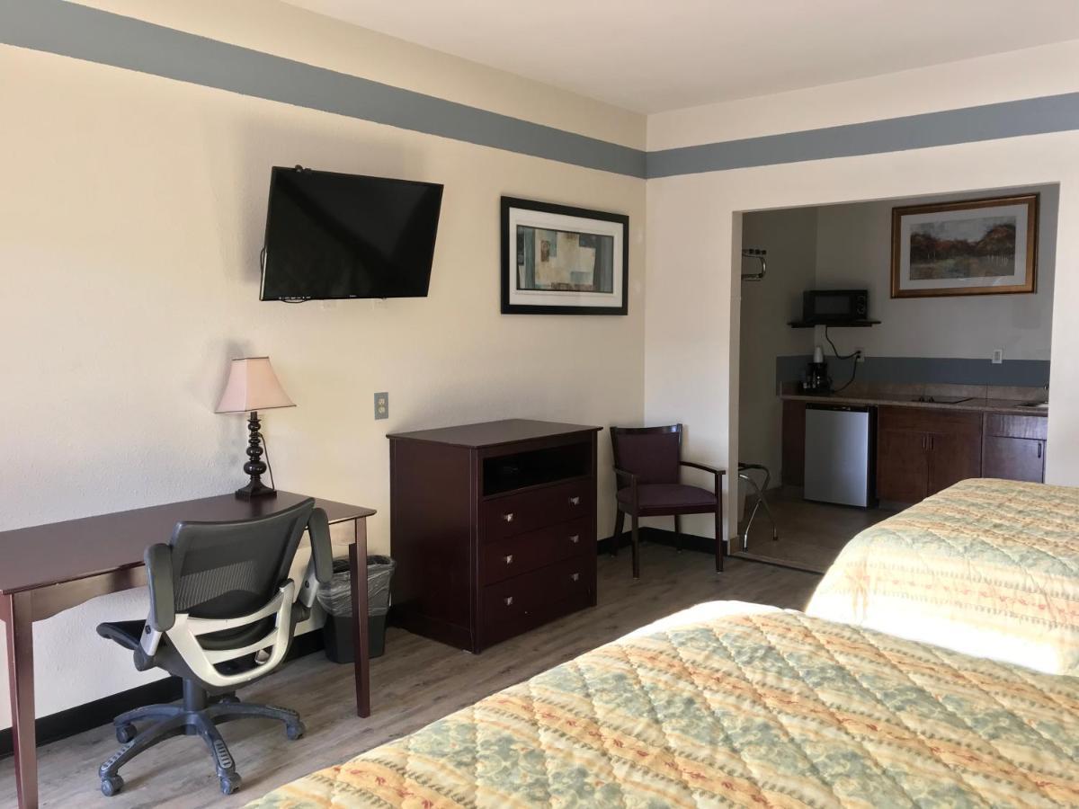 Big Lake Inn And Suites Exteriör bild